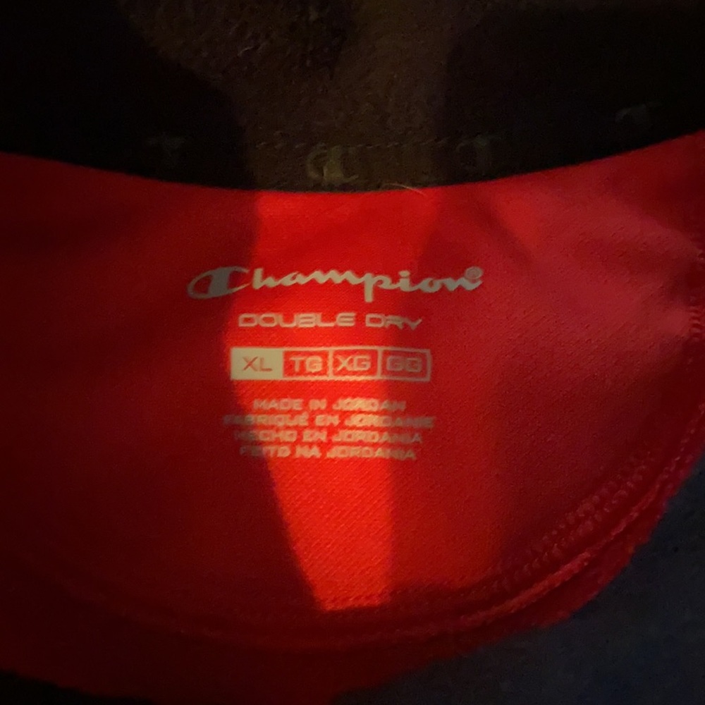 Red and black jacket - Picture 3 of 5